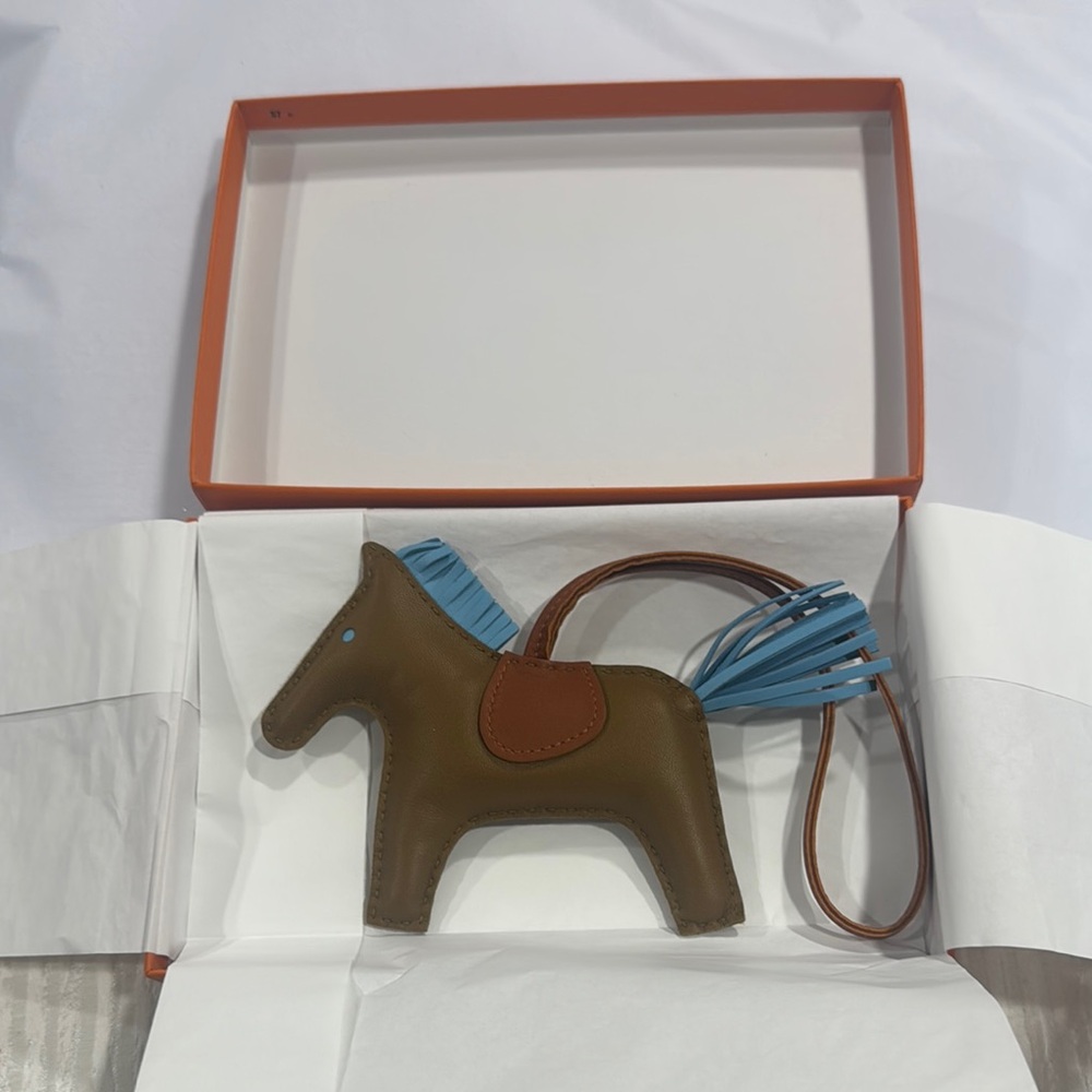 HERMES BIRKIN KELLY MILO RODEO RARE Brown and Blue Horse-Shaped Leather Charm